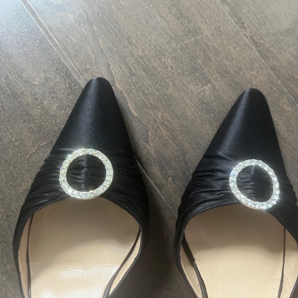 Manolo Blahnik Black Shoes Heels - Picture 3 of 7